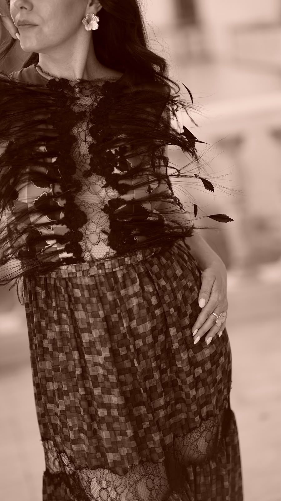 Vestido Pluma, textura del plumín a contraluz